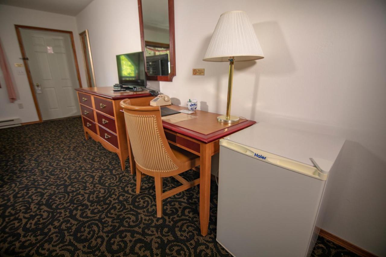Coachlite Inn シスター・ベイ エクステリア 写真