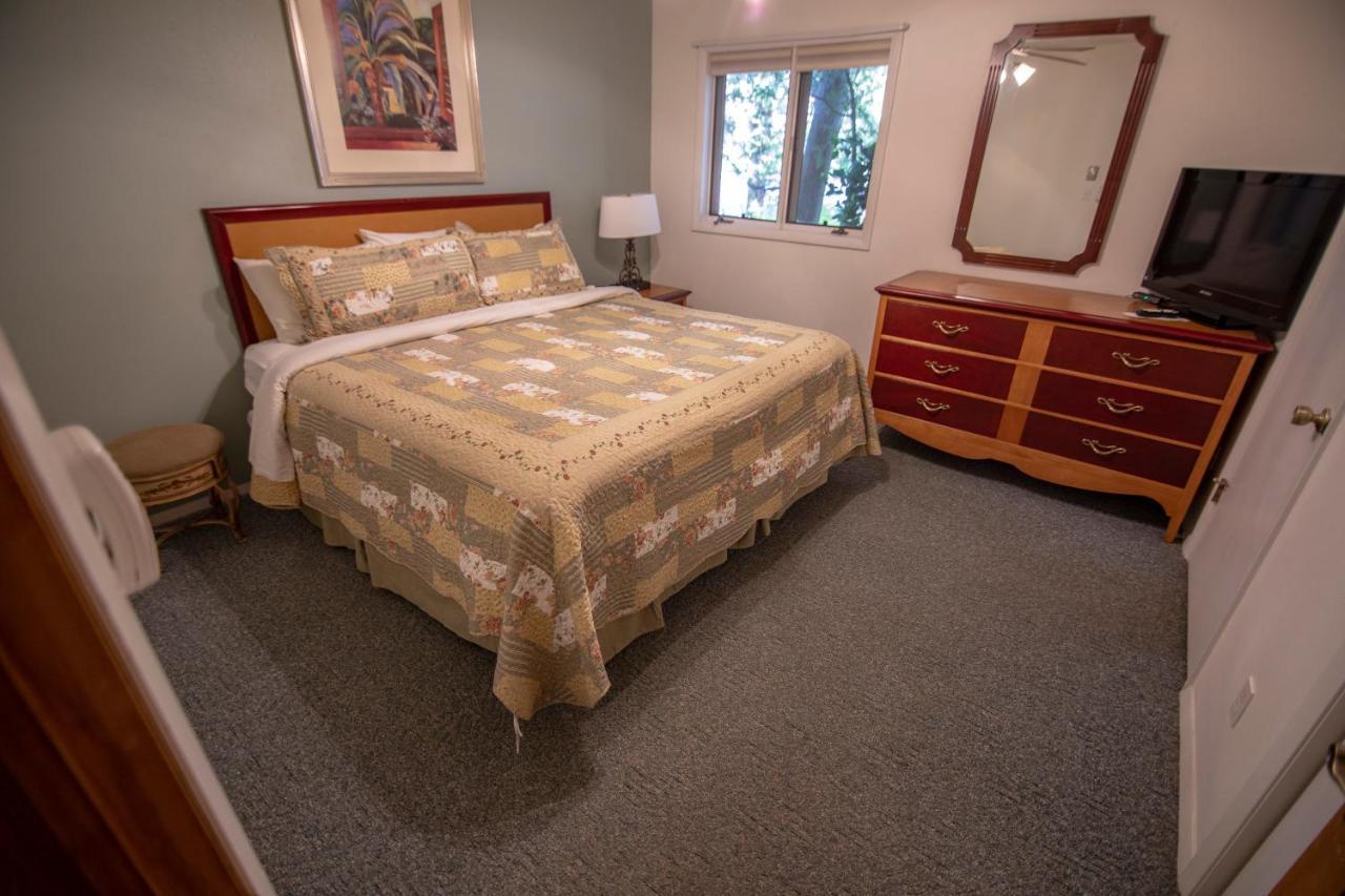 Coachlite Inn シスター・ベイ エクステリア 写真