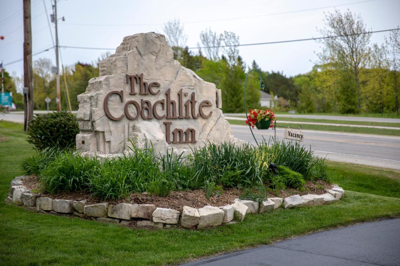 Coachlite Inn シスター・ベイ エクステリア 写真