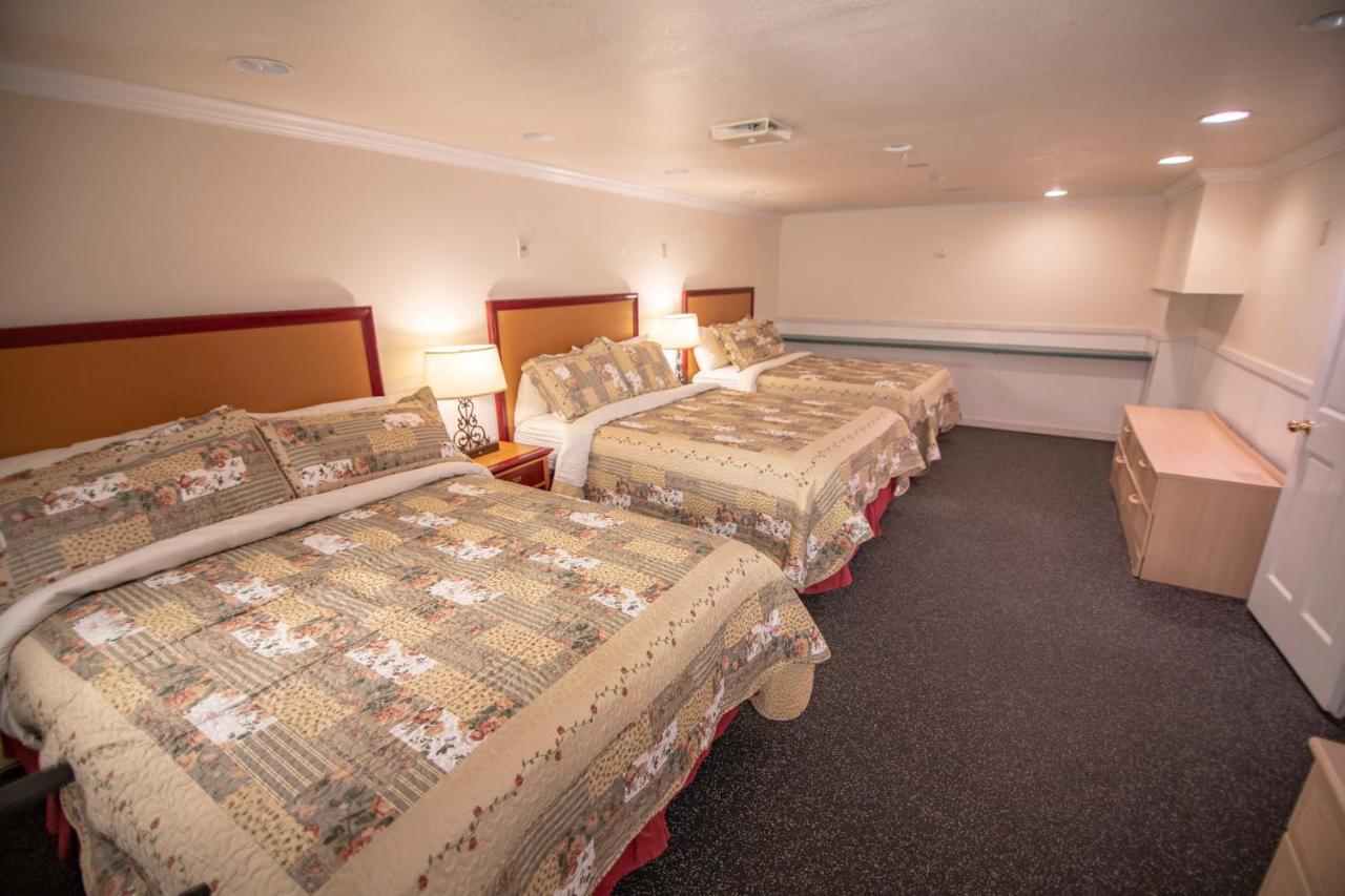 Coachlite Inn シスター・ベイ エクステリア 写真